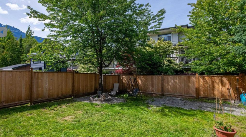 sold duplex in squamish