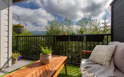 Squamish condo for sale